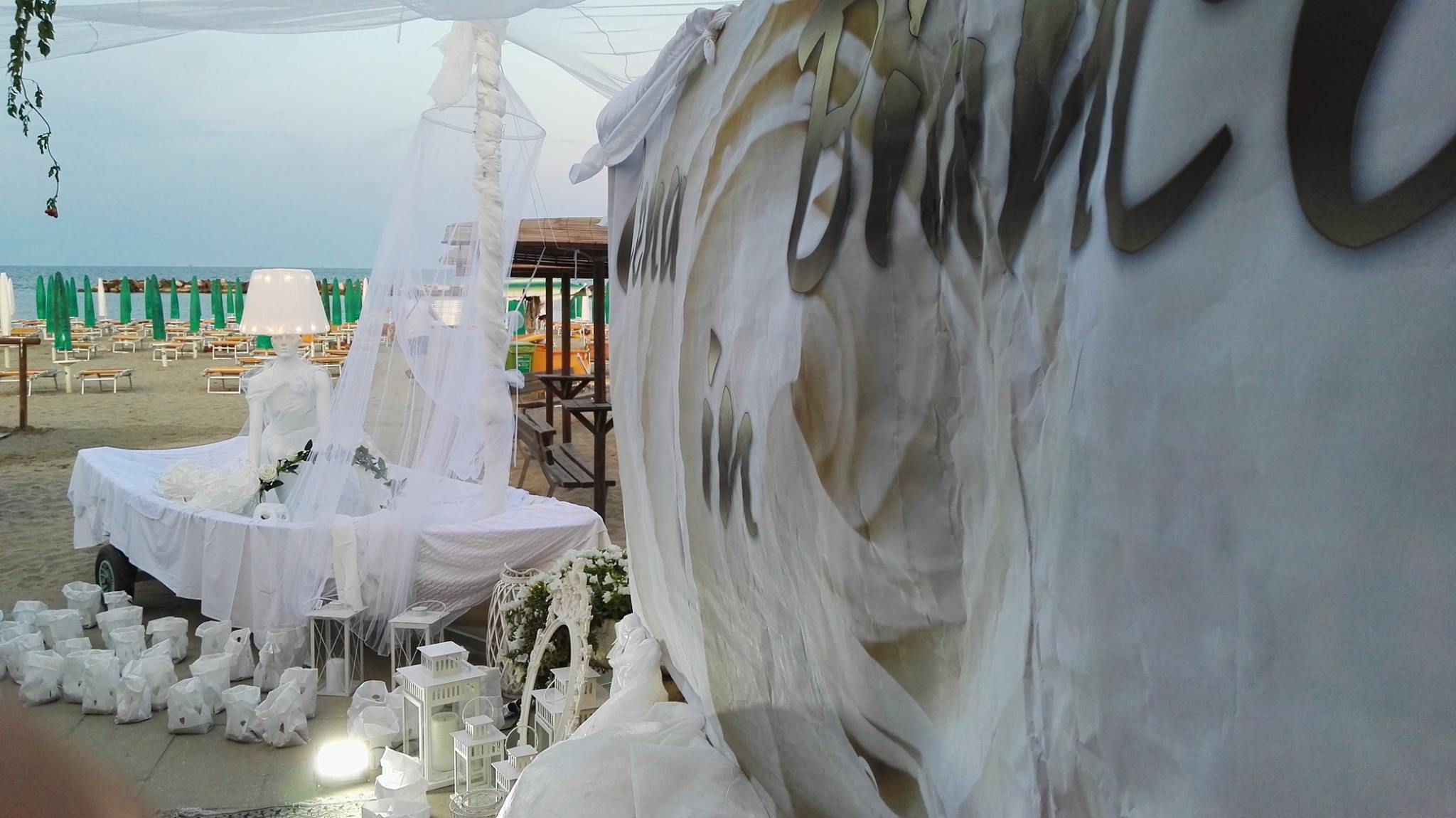 Foto 0 di Cena in Bianco © 2017